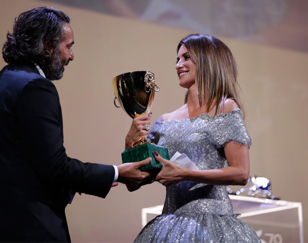 Penélope Cruz, premio a mejor actriz en Venecia