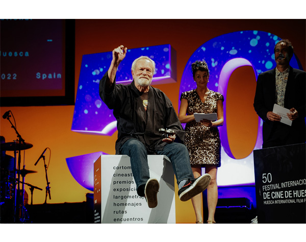 Terry Gilliam recibe premio Luis Buñuel de Festival de Huesca